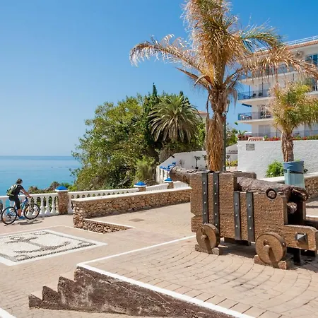 Canovas Nerja - Alcazaba Parador, Piscina, 3 Dorm Apartment *