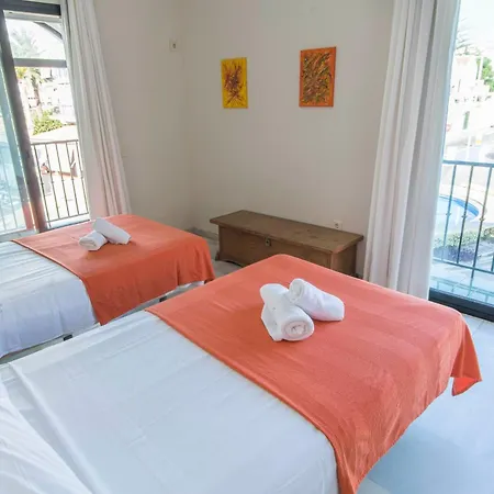 Canovas Nerja - Alcazaba Parador, Piscina, 3 Dorm Apartment Nerja